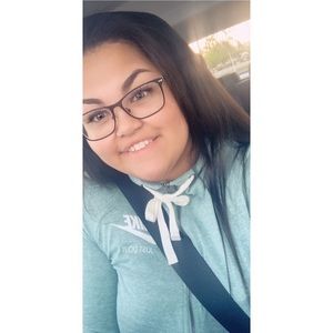 Meet your Posher, Jasmine